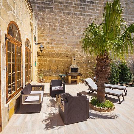 Villa Dar Ta' Tumas Għarb Exterior foto