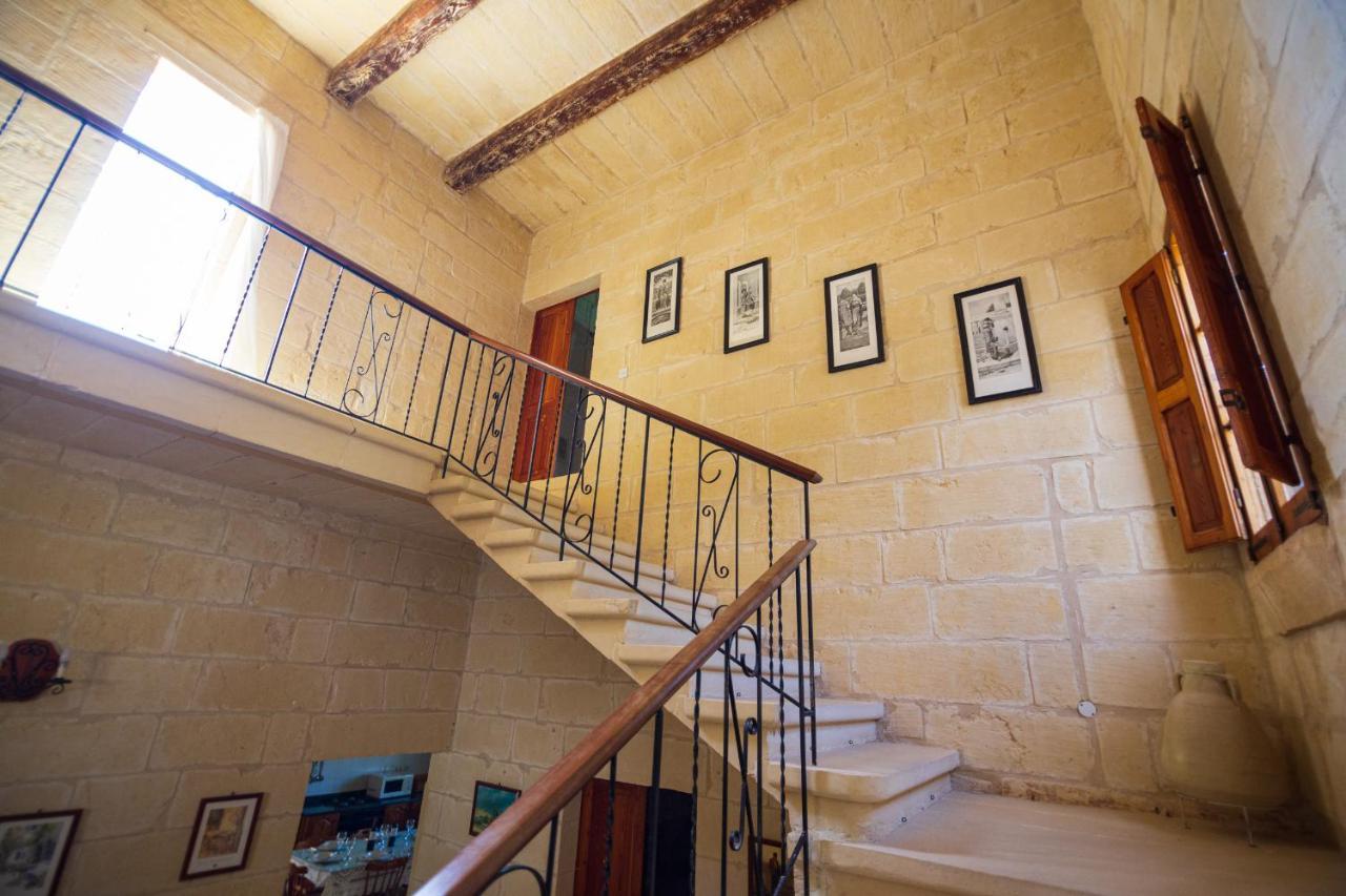 Villa Dar Ta' Tumas Għarb Exterior foto