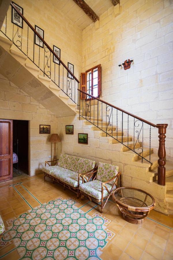 Villa Dar Ta' Tumas Għarb Exterior foto